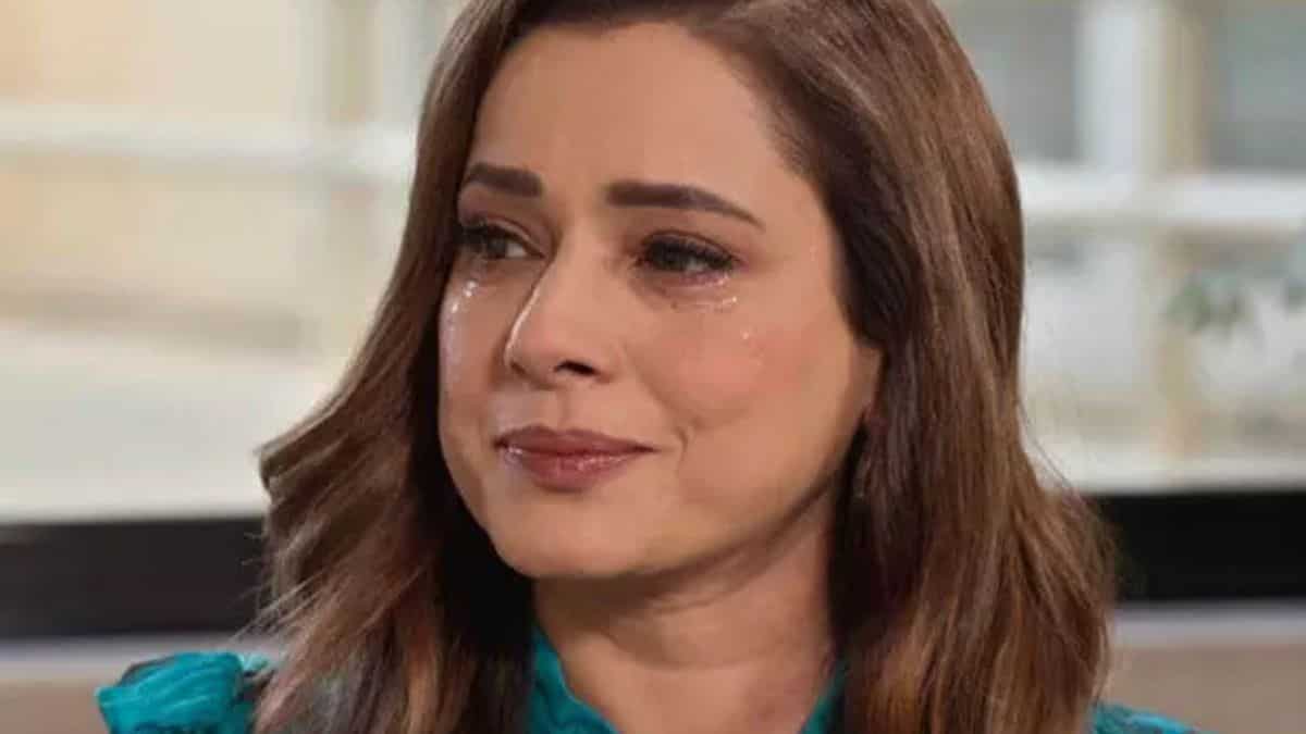 Neelam Kothari breaks into tears while speaking about her divorce: 'I just died'