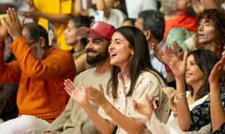 Anushka Sharma and Virat Kohli attend Krishna Das' kirtan in Mumbai : Watch