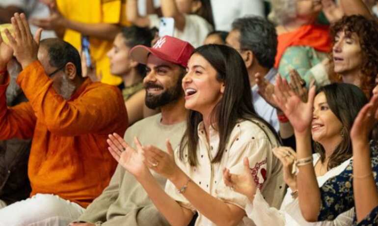 Anushka Sharma and Virat Kohli attend Krishna Das' kirtan in Mumbai : Watch