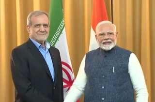 PM Modi, Iran’s Pezeshkian hold bilateral meet on sidelines of BRICS summit in Kazan