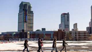 Canada to reduce immigrants in the country, government source says 