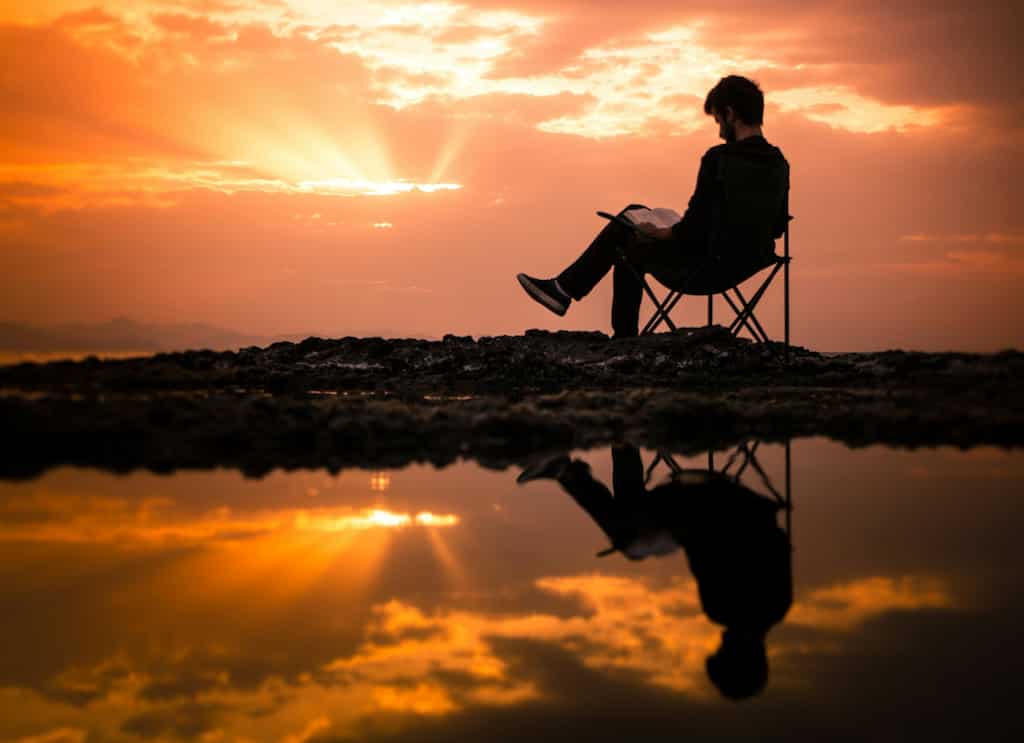 Our brains can process full sentences in split-seconds, just like we see photos, says study