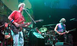Phil Lesh, bassist and founder of Grateful Dead, dies at age 84