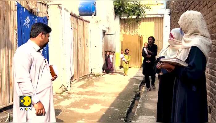 Pakistan: Terrorists Kill Policemen Guarding Polio Vaccination Team | Breaking News