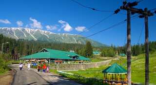 India: Tourism unfazed in Kashmir even as areas near Gulmarg, Sonmarg face terror attacks