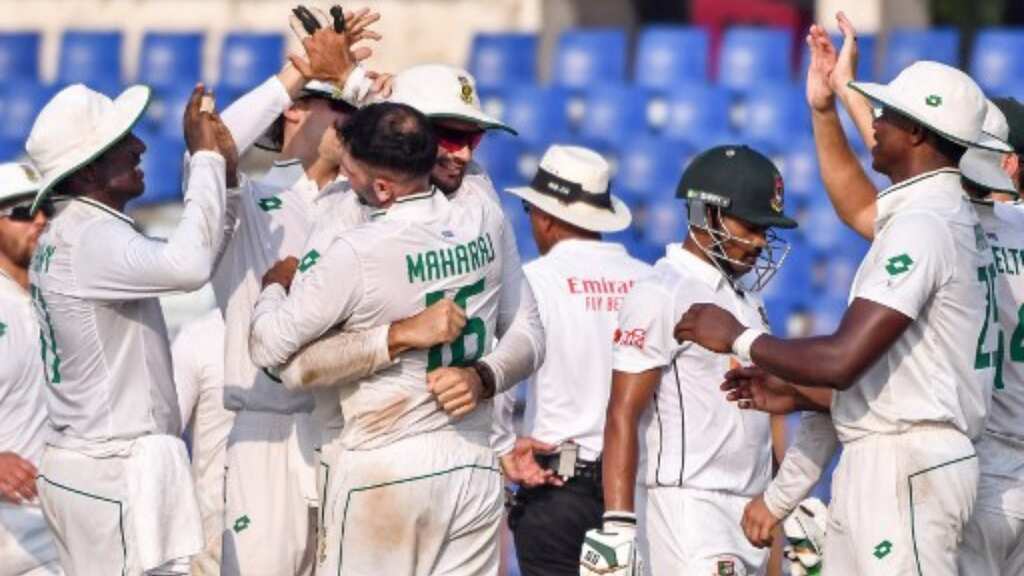 South Africa sweep Bangladesh with crushing innings victory in Chittagong to pocket series 2-0