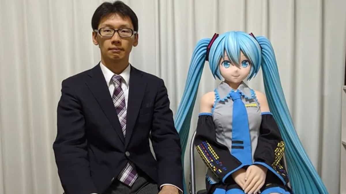 'Fictosexual' Japanese man celebrates sixth wedding anniversary with fictional Vocaloid wife
