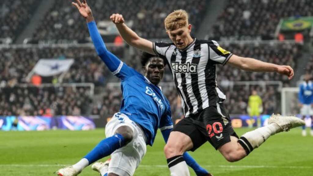 Nations League: England hand first call-ups to Lewis Hall, Taylor Harwood-Bellis