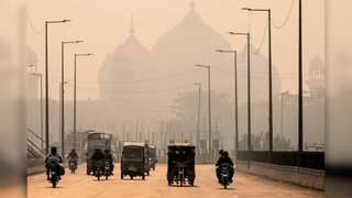 Three-year-old girl files petition against Pakistan government as air quality becomes hazardous