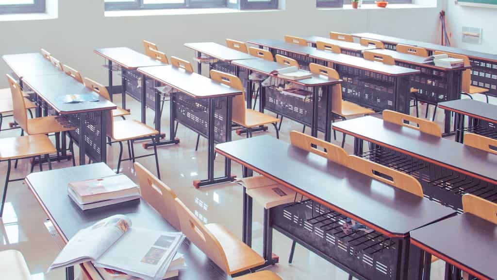 Schools in Scotland ask children to address gender neutral teacher as 'Mx'