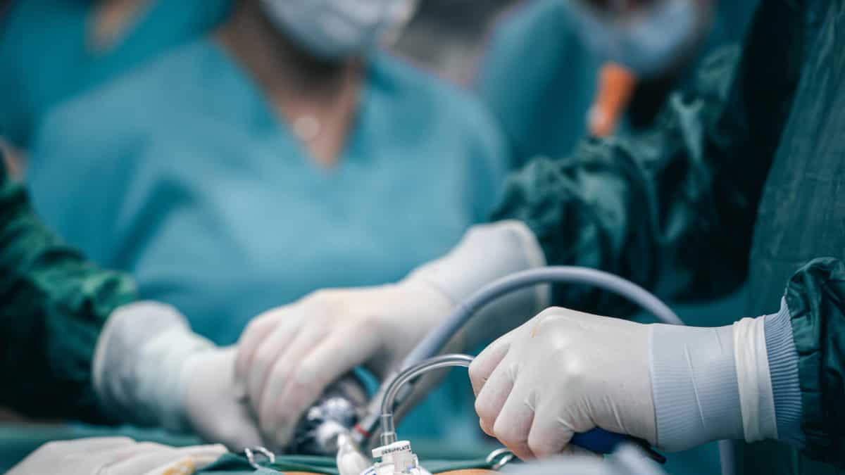 X-ray shows needle in woman's vagina left 18 years ago during ...