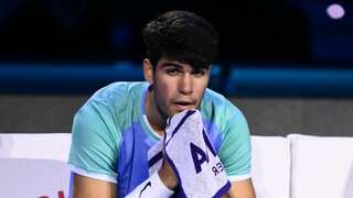 Carlos Alcaraz loses ATP Finals opener to Casper Ruud in straight sets