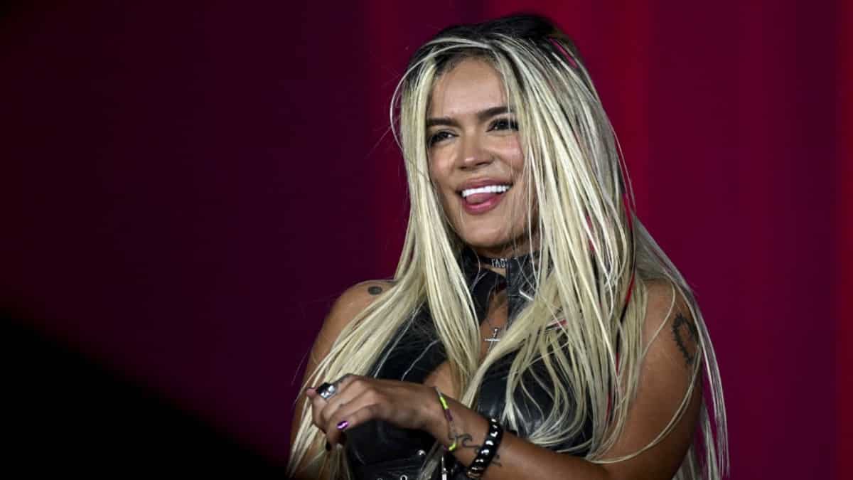 Reggaeton star Karol G apologises for song said to sexualise minors Reggaeton star Karol G apologises for song said to sexualise minors