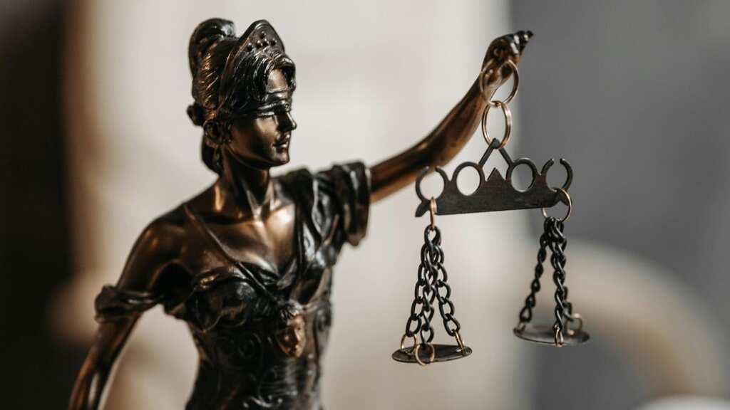 Victorian man tricks wife to leave Australia, jailed for exit trafficking