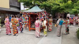 Japanese politician suggests 'women should remove uteruses after 30’; apologises