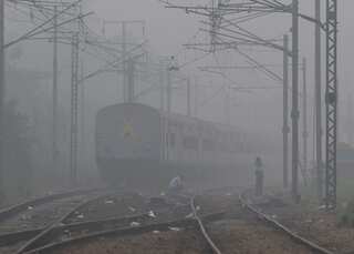 India: Delhi becomes 'gas chamber' as AQI surges to 'severe' for first time this season