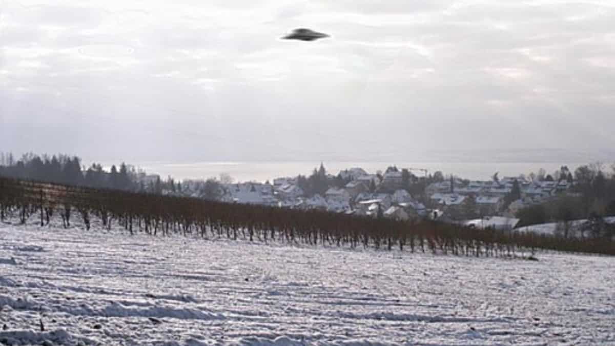 More than 20 unexplained UFO sightings in one year, Pentagon's anomaly division says