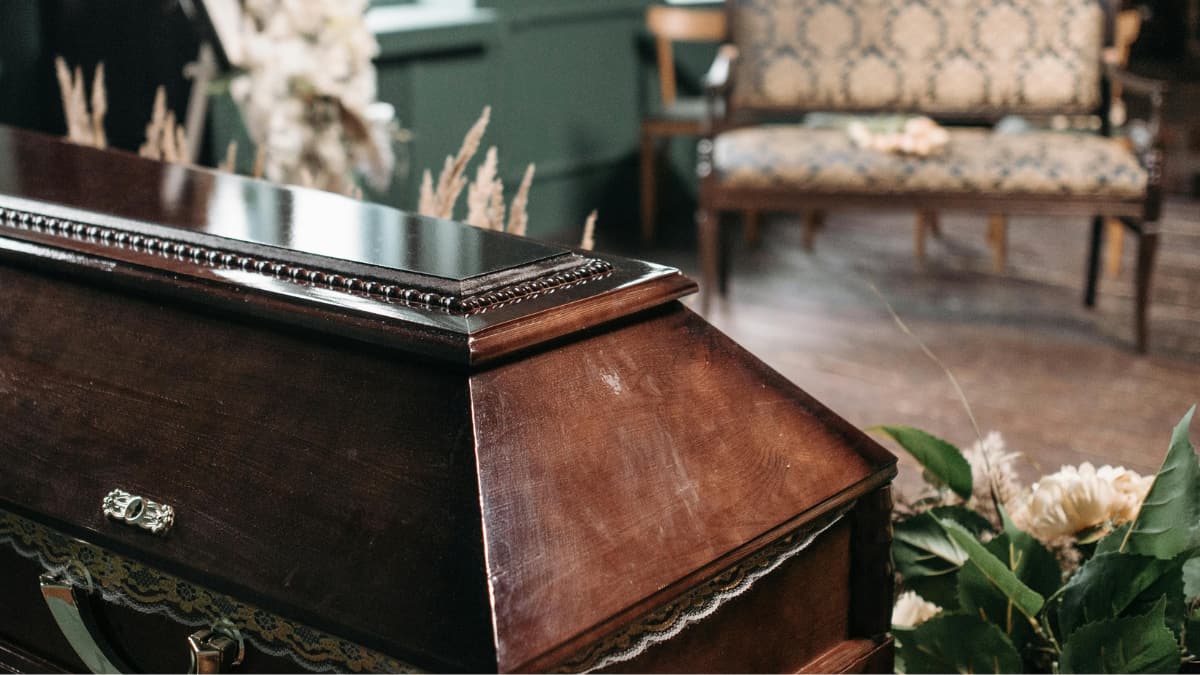 Lie in a coffin, reflect on life: Funeral home offers morbid experience in Japan