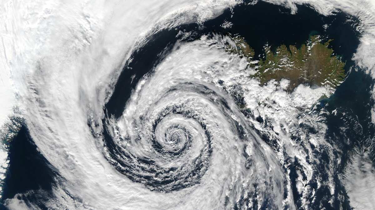 Bomb Cyclone set to hit US West Coast, shower 8 trillion gallons in California
