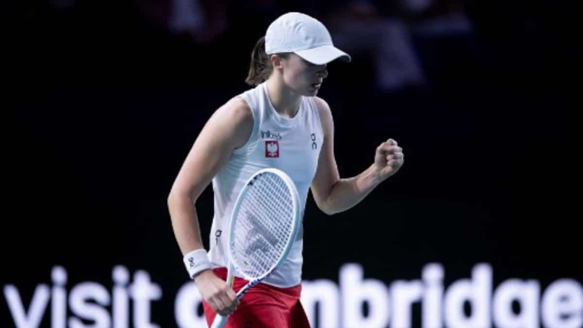 Billie Jean King Cup: Italy beat Iga Swiatek's Poland to reach final