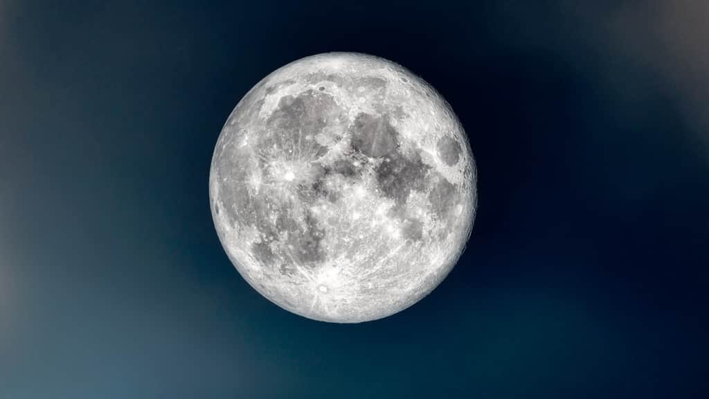 Moon's far side witnessed volcanic eruptions for more than one billion years