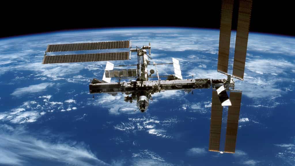 Space station avoids major collision with space junk. 'Without the manoeuvre...'