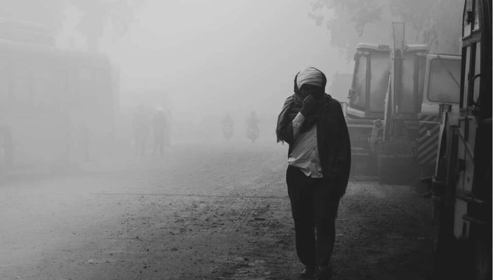 Delhi Air Pollution: 50% government employees switch to work from home as AQI hits 526