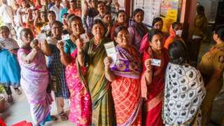 Assembly polls: Maharashtra records 62.05% turnout, Jharkhand 67.59%; sporadic violence reported
