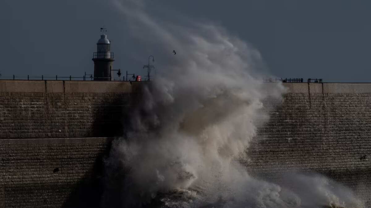 Storm Bert batters much of Britain again, at least three people killed ...