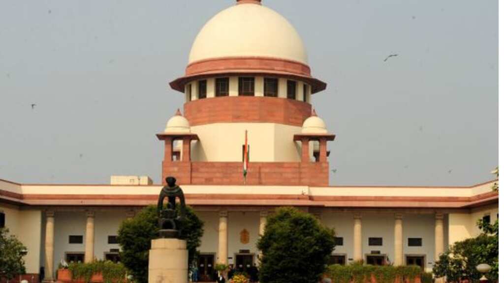 Supreme Court directs CAQM to consider reopening schools amid Delhi-NCR pollution crisis