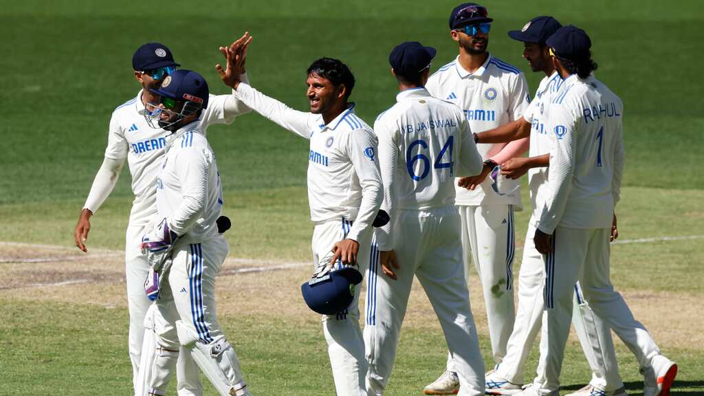 BGT 2024-25, Perth Test: WATCH | Dhruv Jurel takes a BLINDER at short-leg to dismiss Mitchell Starc