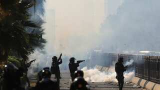 Pakistan violence: Protesters retreat after midnight crackdown leads to arrest of several PTI supporters