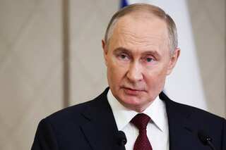 Putin denies intentionally scaring Merkel with dog in 2007, seeks forgiveness