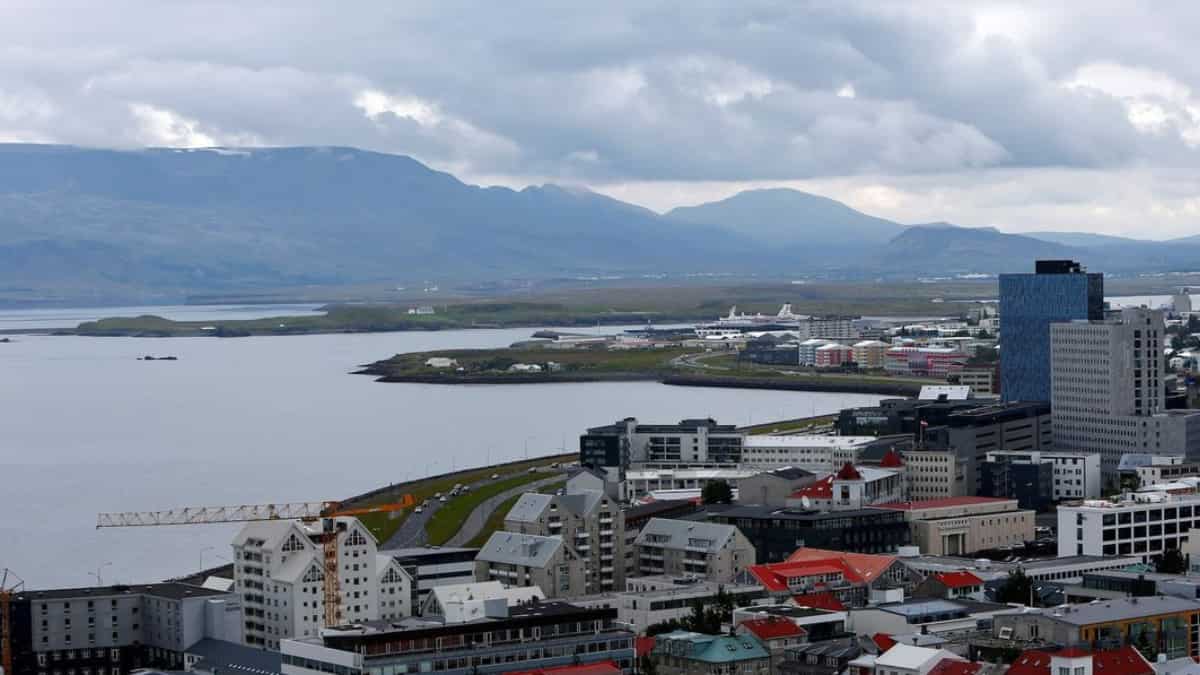 Iceland's Social Democratic Alliance unseats ruling coalition with victory in snap in elections Iceland's Social Democratic Alliance unseats ruling coalition with victory in snap in elections