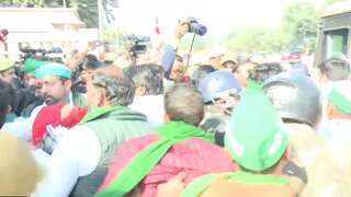Delhi-Noida border witness massive traffic chaos as farmers press for demands