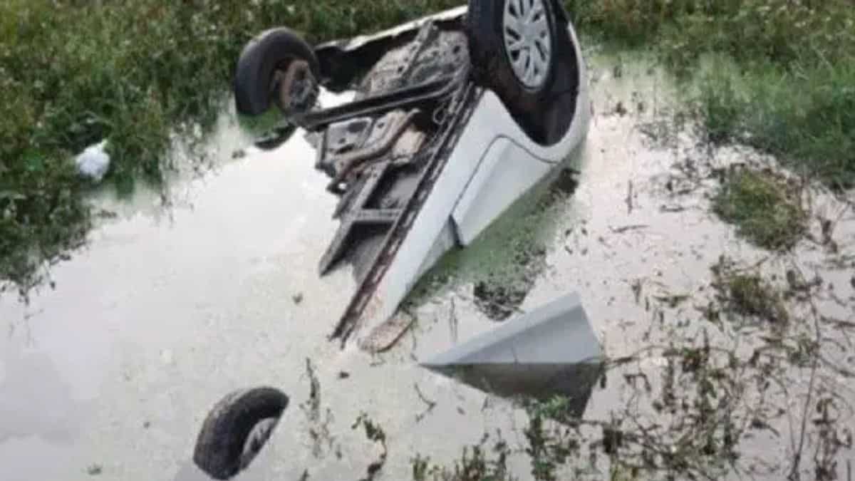 India: 5 killed, 1 injured after car plunges into lake in Telangana