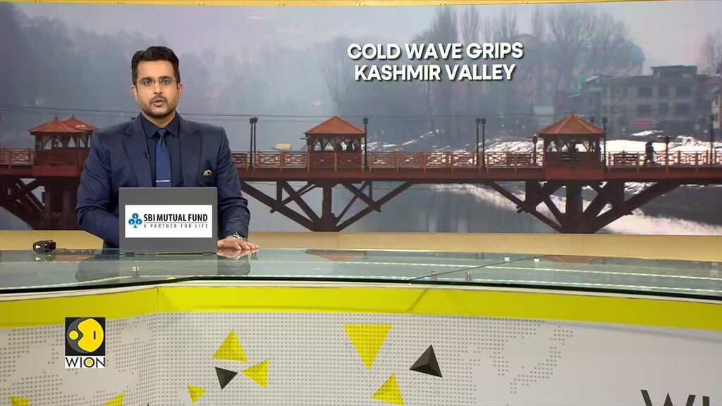 Cold Wave Hits Kashmir Valley: Gulmarg Records Lowest Temperature at -9 Degree Celsius
