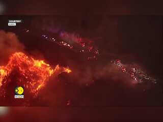 California Firefighters Battle Three-Alarm Bushfire in Malibu
