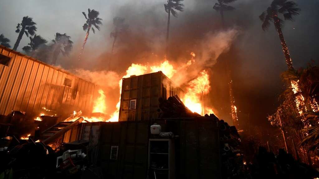 Watch: Malibu fire spreads rapidly, forces evacuation after burning 1,800 acres