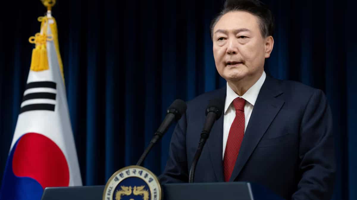 South Korean president fails to show up before corruption watchdog over martial law fiasco