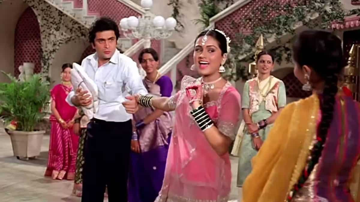 Prem Rog (1982)