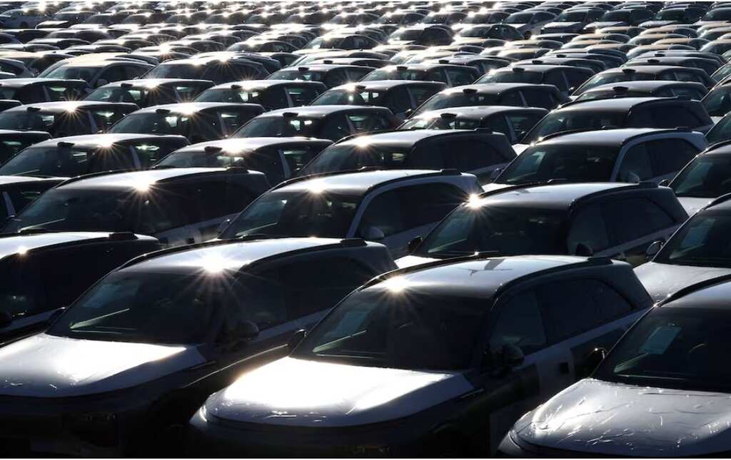 Global EV sales achieve record growth for third consecutive month