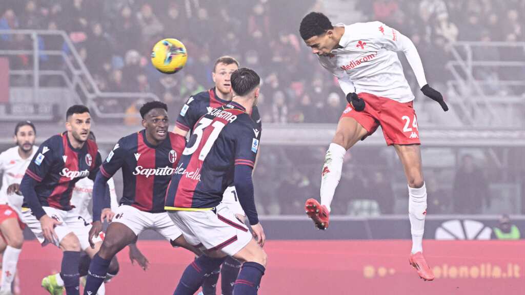 Serie A: Fiorentina lose ground in title race with loss against Bologna