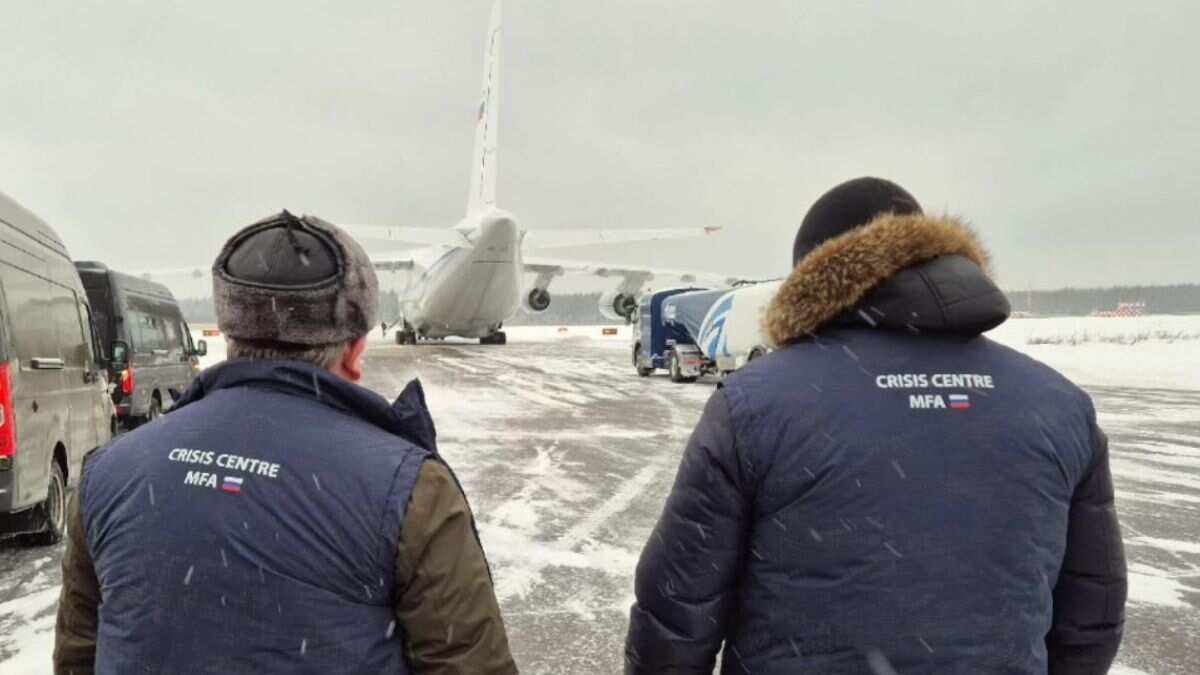 Russia says 'part' of its diplomatic staff in Syria evacuated by special flight Russia says 'part' of its diplomatic staff in Syria evacuated by special flight