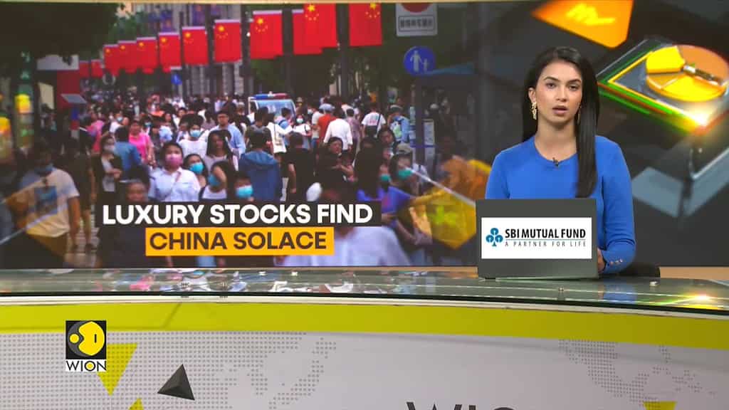 Luxury Stocks End Bad Year on Brighter Note