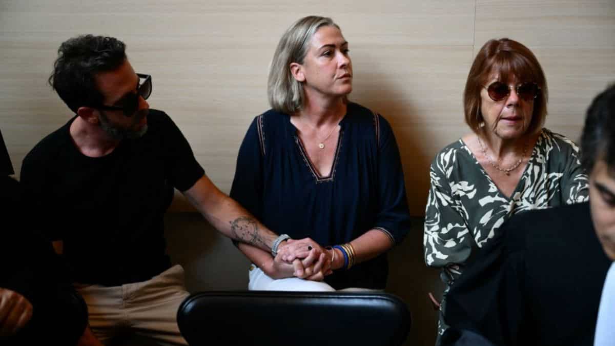 France mass rape: 'You’ll die alone like a dog,' daughter Caroline tells convicted rapist Dominique Pélicot France mass rape: 'You’ll die alone like a dog,' daughter Caroline tells convicted rapist Dominique Pélicot