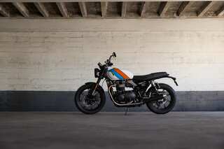 Triumph unveils updated 2025 Speed Twin 900 with enhanced styling and performance