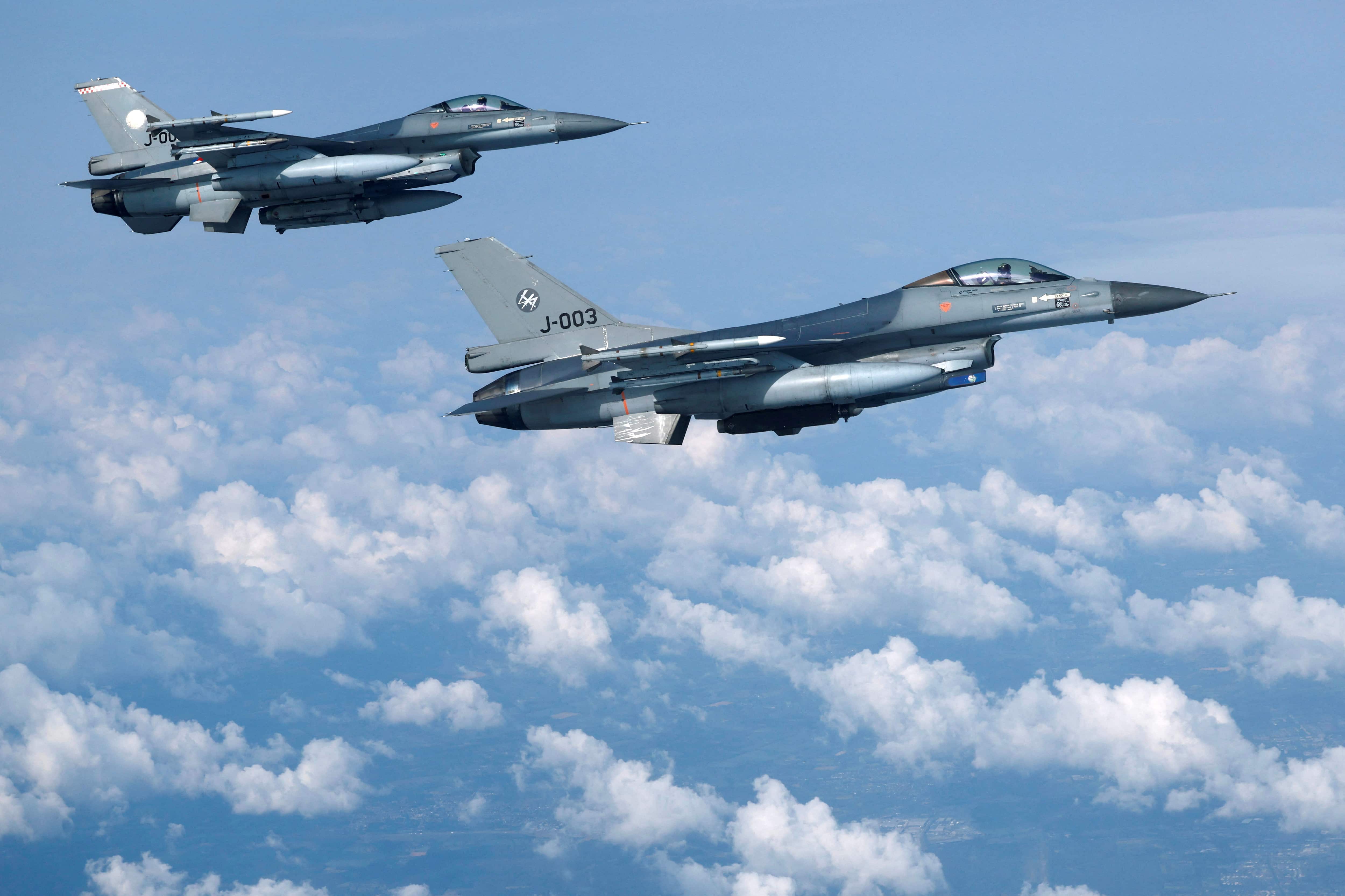 F-16