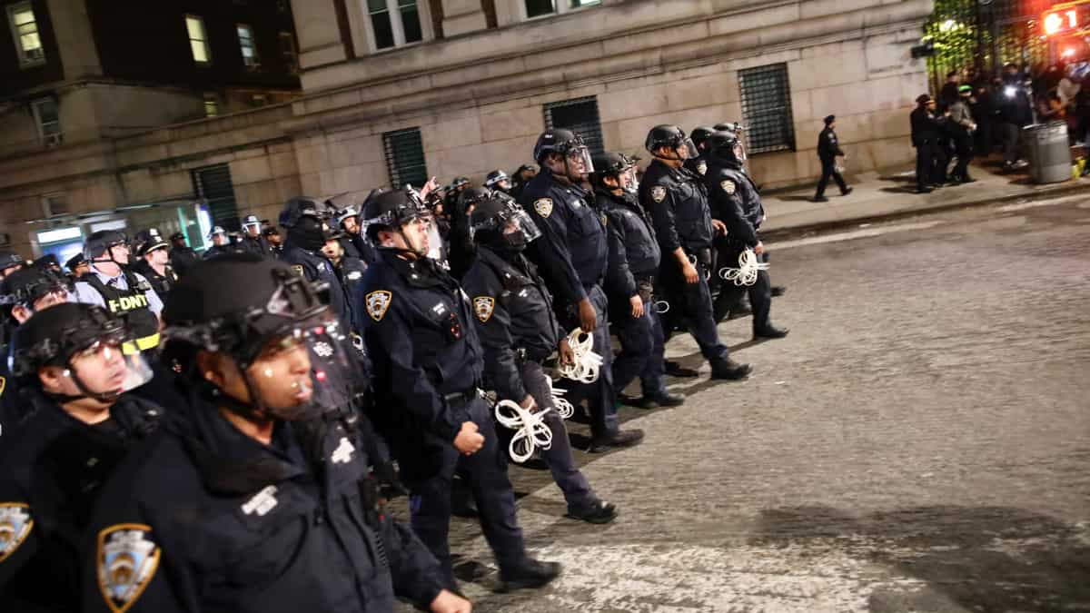 NYPD arrests pro-Palestinian protesters 