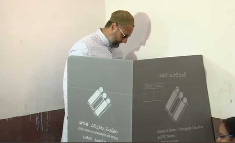 Asaduddin Owaisi cast his vote at a polling booth in Hyderabad 
